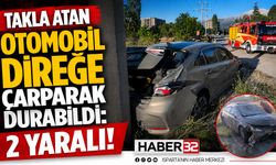 Takla atan otomobil direğe çarparak durabildi!