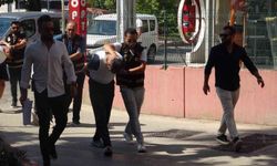 Antalya'da cinayetle sonuçlanan otomobile silahlı saldırıya olayına 3 gözaltı