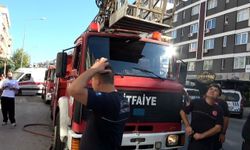 Antalya’da evin mutfağında çıkan yangında evde bulunan 3 kişi dumandan etkilendi