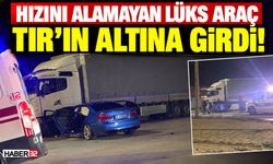 Hızını Alamayan Lüks Araç TIR'a Çarptı!