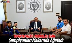 Vali Erin, Şampiyonları Makamda Ağırladı