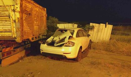 Kamyonla çarpışan otomobilin sürücüsü yaralandı