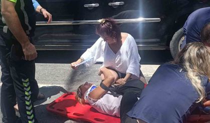 Yaya geçidinde motosikletin çarptığı Alman kadın turist yaralandı