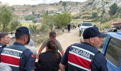 Şenlikte düşüp yaralanan kadın için jandarma zamanla yarıştı