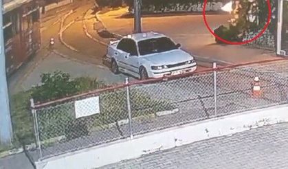 Seferleri durdurulan nostalji tramvayına yanıcı madde atıldı: O anlar kamerada