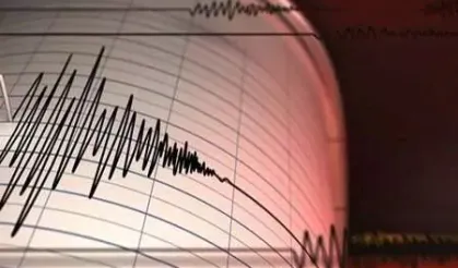 Adana ve Osmaniye peş peşe sallandı! 5,2 büyüklüğünde deprem