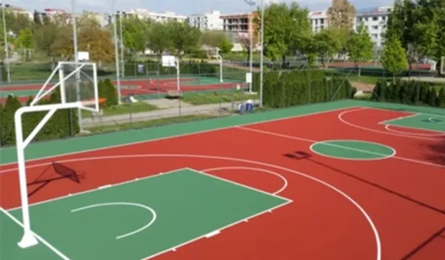10 futbol, 10 basketbol ve voleybol sahası için ilk adım atılıyor