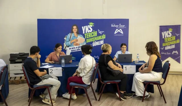 Mersin'den gençlere ücretsiz YKS tercih desteği