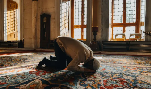 Regaip Kandili ne zaman, 25 Aralık?