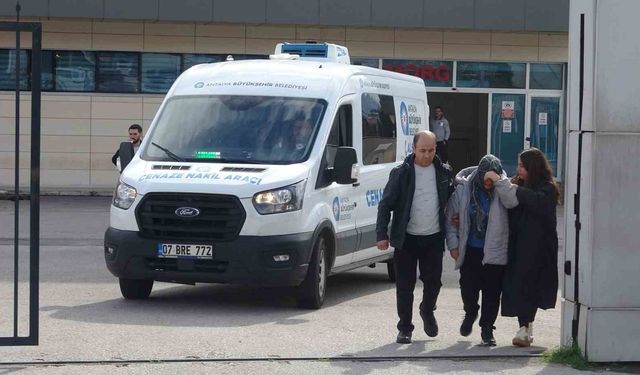 Antalya'da 20 yerinden bıçaklanarak öldürülen gencin cenazesi teslim alındı, cinayet zanlısı tutuklandı