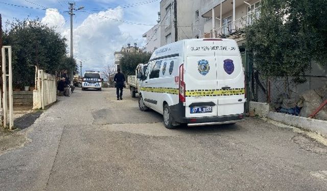 Antalya'da doğal gaz kombisinden sızan karbonmonoksit gazından anne ve oğlu zehirlendi