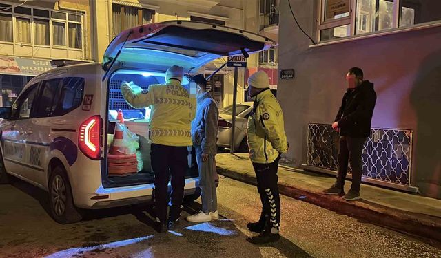 Ehliyetsiz sürücü polisten kaçtı, yakalanınca 80 bin lira ceza yedi