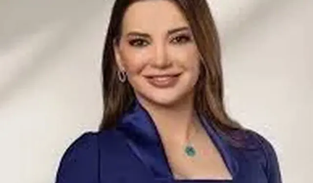 Esra Ezmeci evli mi, gerçekten klinik psikolog mu, ceza mı aldı ve seans ücreti ne kadar?