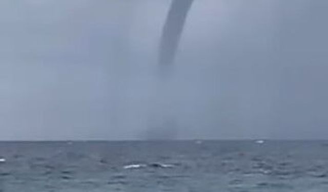 Antalya'da korkutan hortum karaya ulaşmadan kayboldu