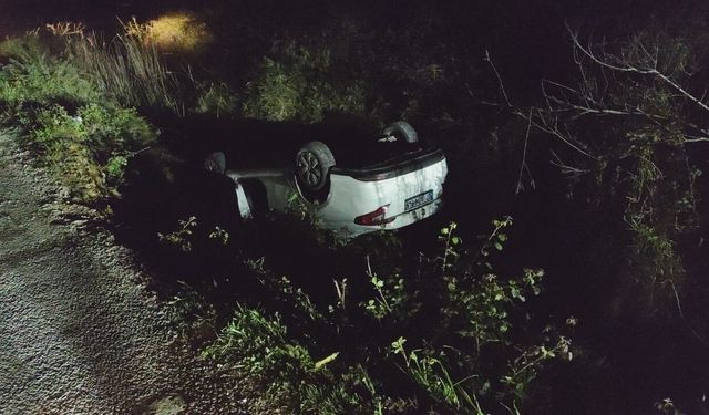 Antalya'da otomobil sulama kanalına uçtu, sürücüsü kayıplara karıştı