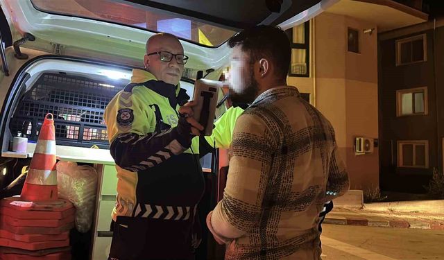 Burdur'da tehlikeli araç kullandı, yakalandığında alkollü çıktı