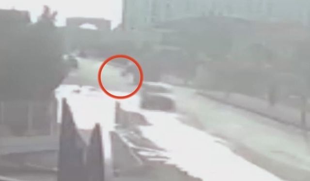 Köpekten kaçarken kamyonun altında kalarak ölmüştü, sınıf arkadaşlarının vefası anneyi duygulandırdı