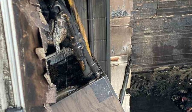 Burdur'da evin balkonunda çıkan yangın korkuttu