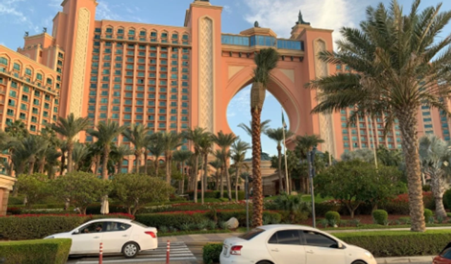 Dubai'de Araç Kiralarken Türk Turistlerin Yaptığı 5 Hata