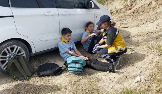 Antalya'da okul servisi şarampole devrildi: 6 öğrenci yaralı