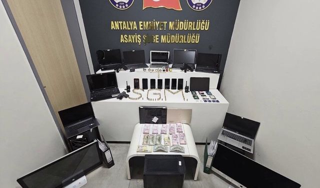 Avrupa ülkelerine 'dijital mektup' göndererek dolandırıcılık yapan şebeke çökertildi
