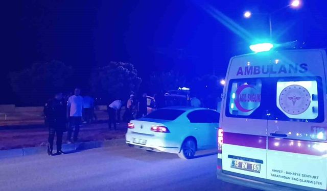 Yolcu otobüsü ile hafif ticari araç çarpıştı: 3 yaralı