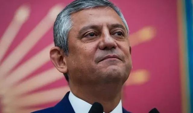 SON DAKİKA! Özgür Özel CHP Parti Meclisi'nden neden istifa etti? Özgür Özel istifa mı etti?