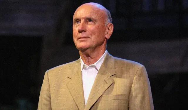 Bob Pettit Neden Öldü? NBA Efsanesi Bob Pettit Kimdir ve Neden İlklerin Oyuncusuydu?