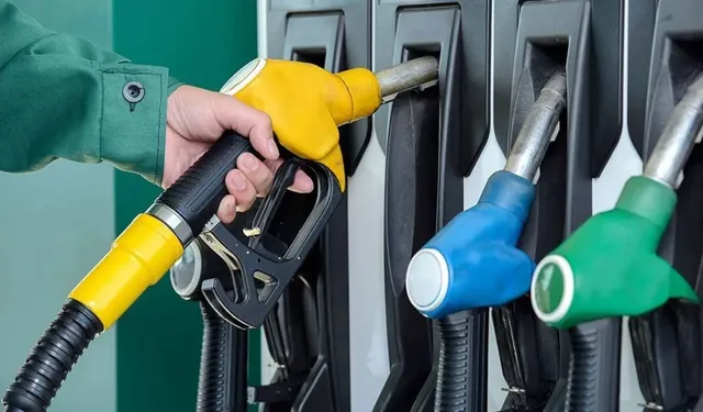 Motorin İndirimi Son Dakika: Bu Gece Mazota İndirim Gelecek mi, Yeni Tarifeler ile Litre Fiyatı Kaç TL Olacak?