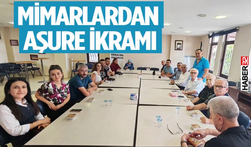 Mimarlardan aşure ikramı
