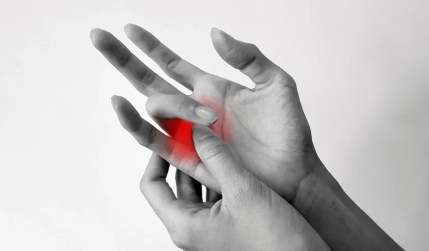 Tetik Parmak Neden Olur?