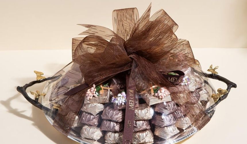 Minik Mucizenize Tatlı Bir Karşılama: Melodicikolata.com'un Rengarenk Bebek Çikolatası Dünyasını Keşfe Çıkın