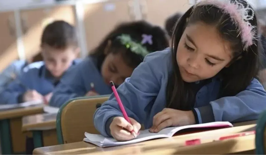 15 tatil ne zaman bitecek? Sömestr (yarıyıl) tatili uzadı mı? Okullar ne zaman açılıyor?