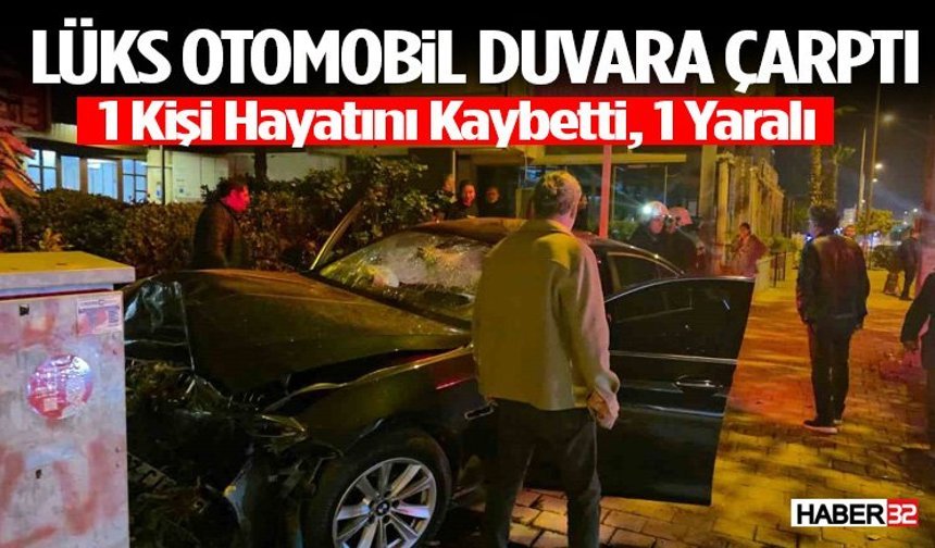 Antalya’da Lüks Otomobil Duvara Çarptı