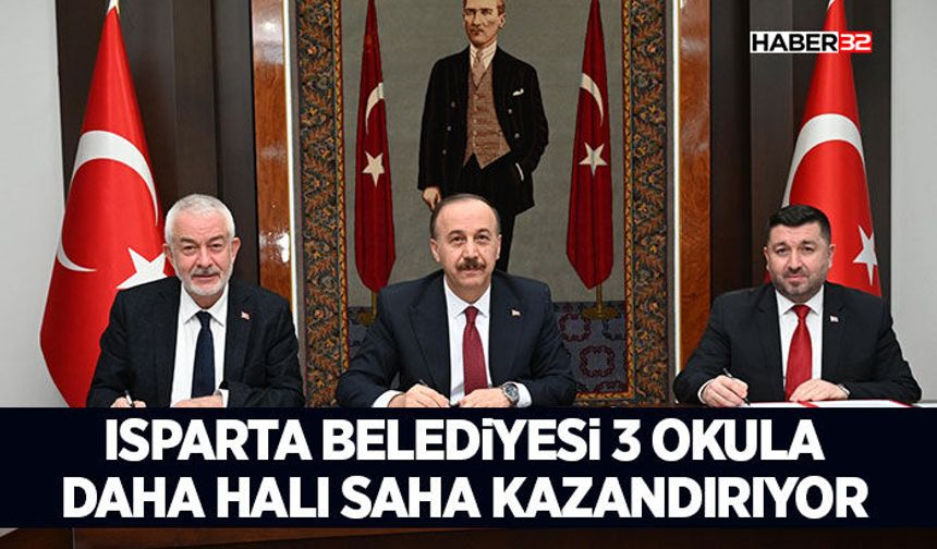 Isparta Belediyesi 3 okula daha halı saha kazandırıyor