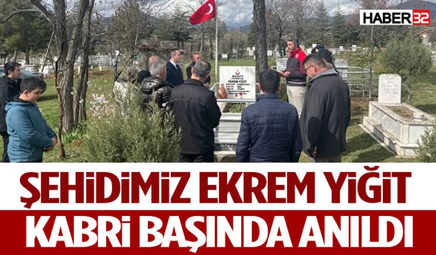 Gelendost’un Şehidi Ekrem Yiğit Kabri Başında Anıldı