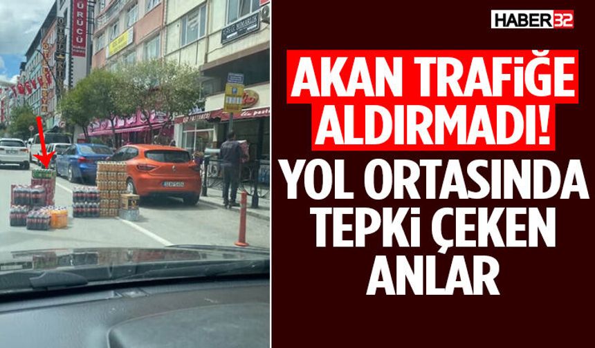 Akan Trafiğe Aldırmadı! Yol Ortasında Tepki Çeken Anlar