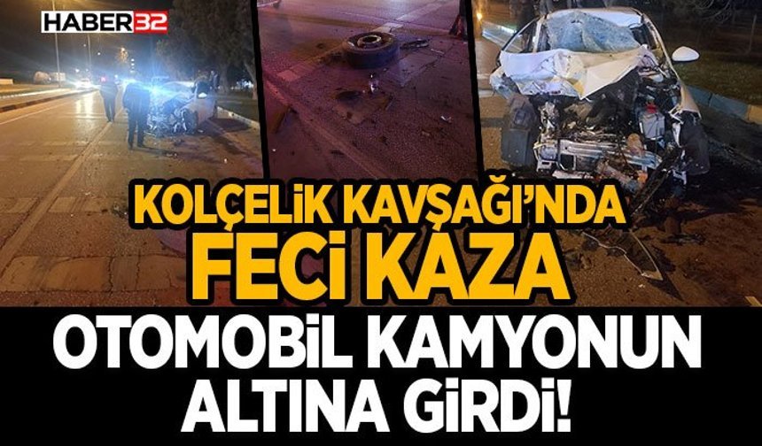 Feci Kaza-Otomobil Kamyonun Altına Girdi!
