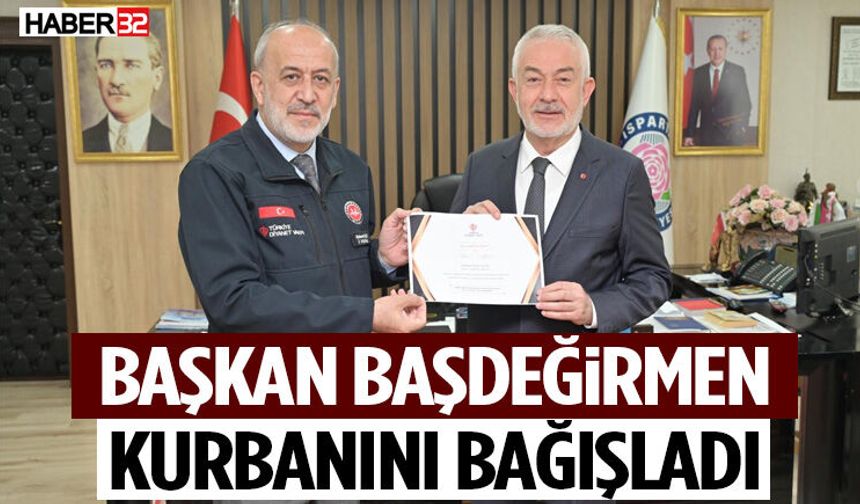Başkan Başdeğirmen Kurbanını Bağışladı!
