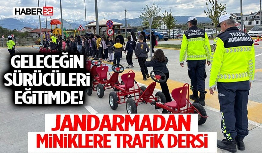 Geleceğin Sürücüleri Eğitimde! Jandarmadan Miniklere Trafik Dersi