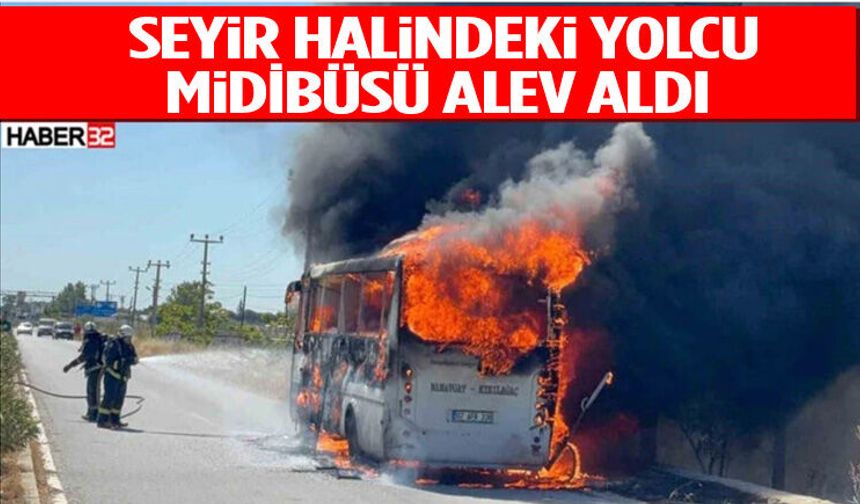 Seyir Halindeki Yolcu Midibüsü Panik Dolu Anlar Snaiye Saniye Kaydedildi