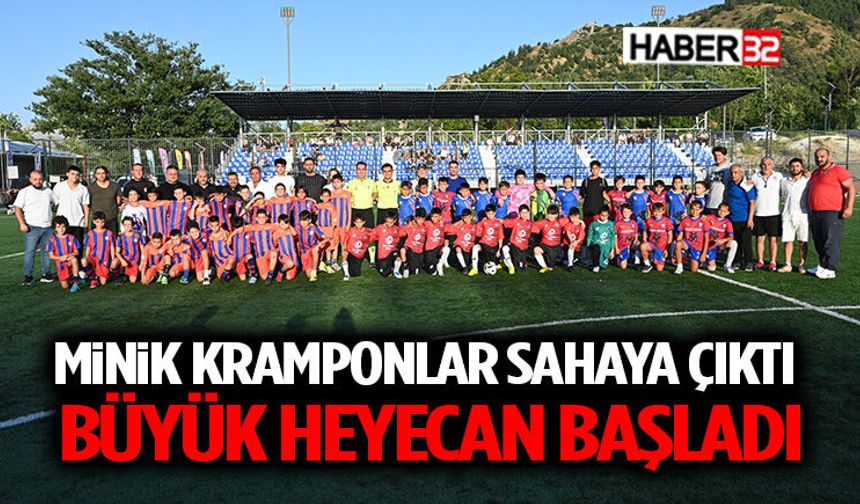 Minik Kramponlar Sahaya Çıktı, Büyük Heyecan Başladı