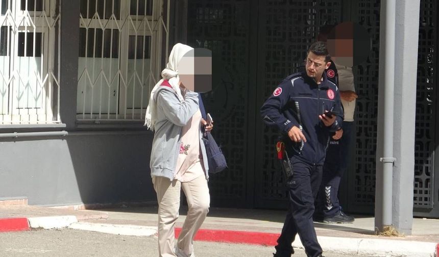 KPSS sınavı yapılan okulda kilitli kalan vatandaş kurtarıldı