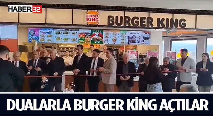 Король бургер кинг. Старый маскот бургер кинг. Бургер кинг маскот король. Король бургер кинг. Маскот бургер кинг.