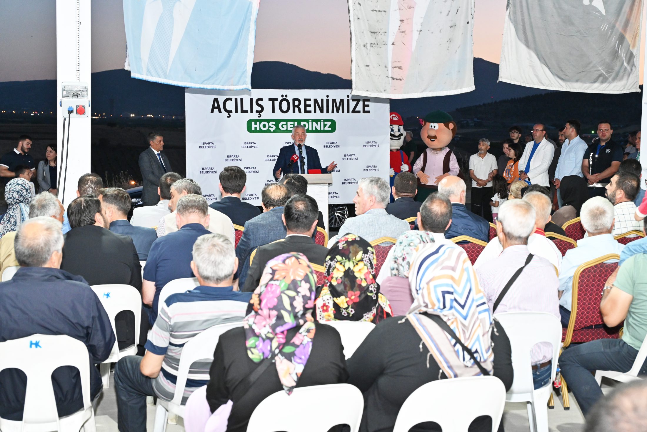 19 06 2025 Akkent Kapali Pazaryeri Acilis (10)