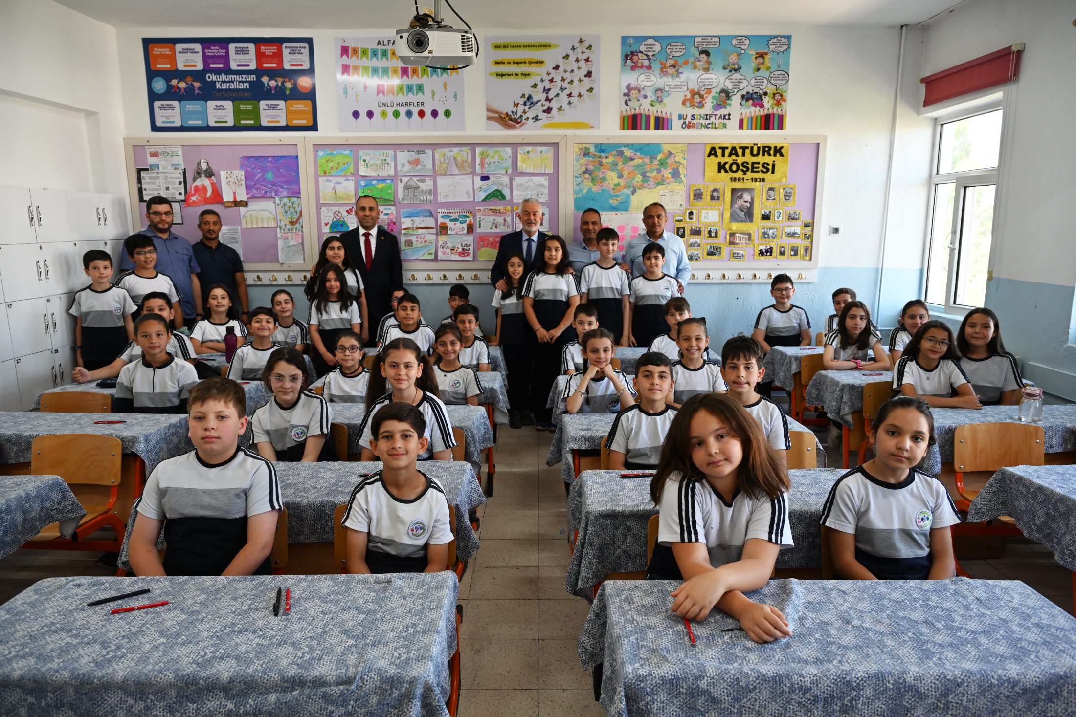 19 06 2025 Baskan Naside Halil Gelendost Okul Ziyaret (4)