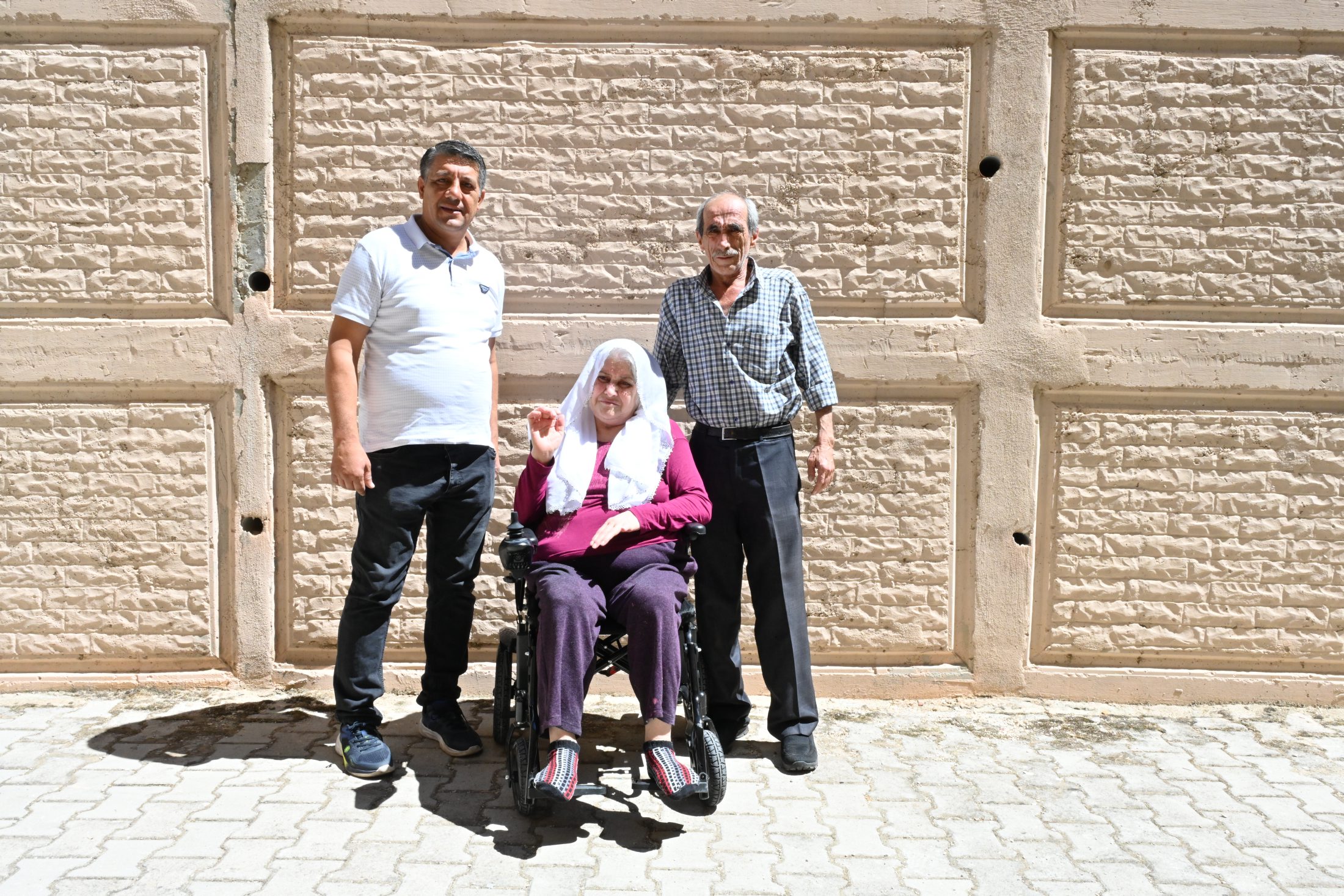 25 06 2025 Ayten Teyze Akulu Sandalye (1)