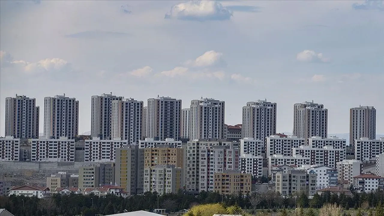 Bakan Kurum Acikladi Genclere Konut Kontenjani 3223969 202506011136 2