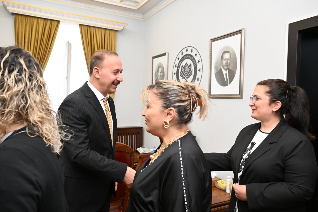 Kurban Bayramı Vesilesiyle, Isparta Valiliğimizde Görev Yapan Kıymetli Mesai Arkadaşlarımızla Bayramlaştık.bayramın, Ilimize, Ülkemize Ve Tüm İslam Âlemine Huzur, Sağlık Ve Esenlik Getirmesini Temenni Ed (1)