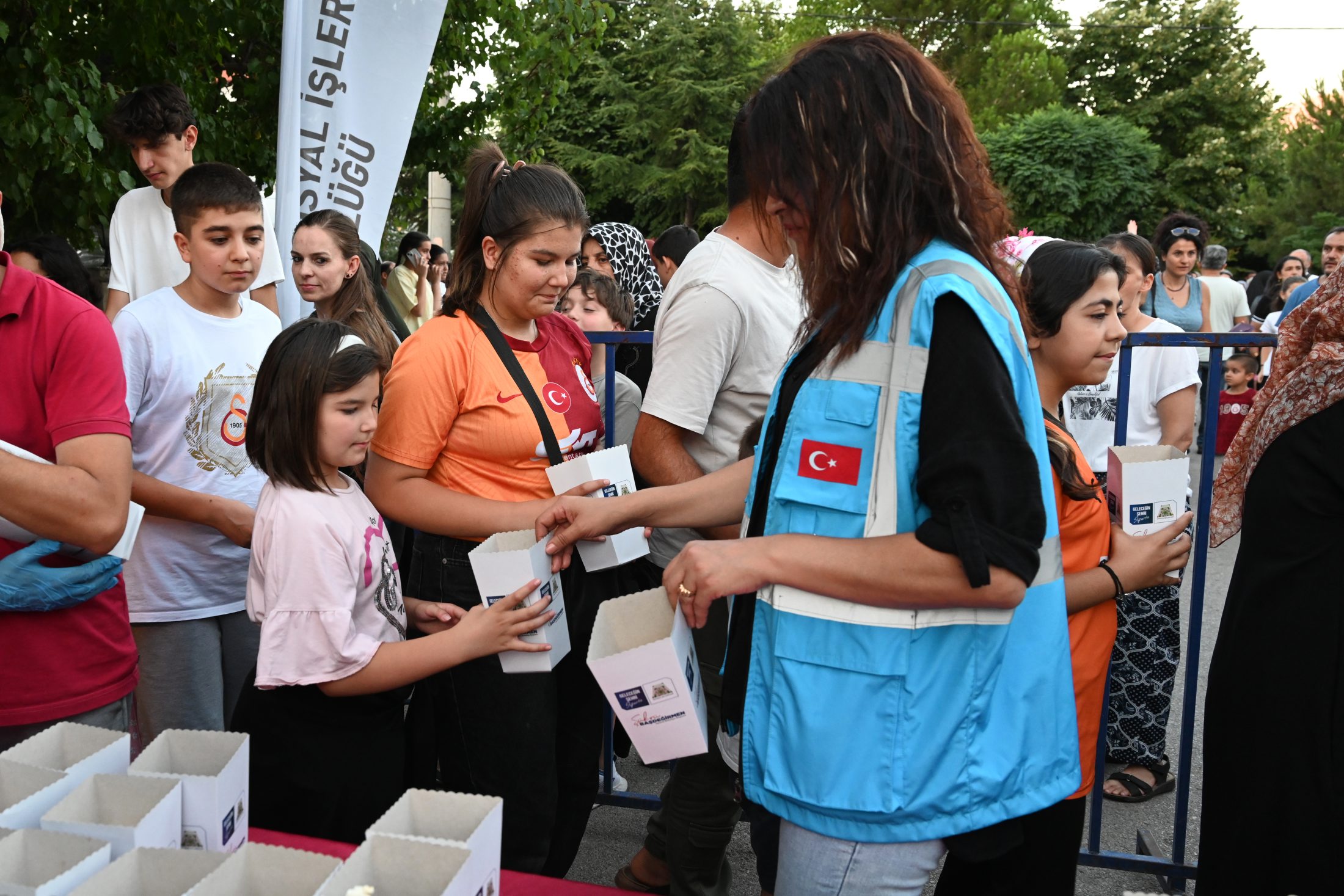 23 07 2025 Davraz Mahallesi Yaz Aksami Sinemasi (3)